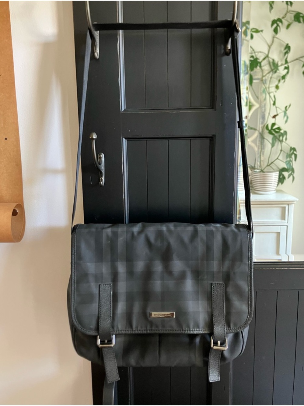 Burberry Black England Check Messenger Cross Body Bag Authentic Genuine Unisex